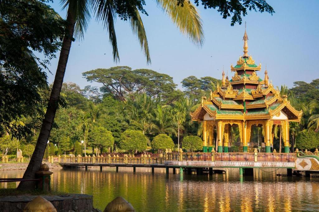Hotel Lexus Yangon Luaran gambar