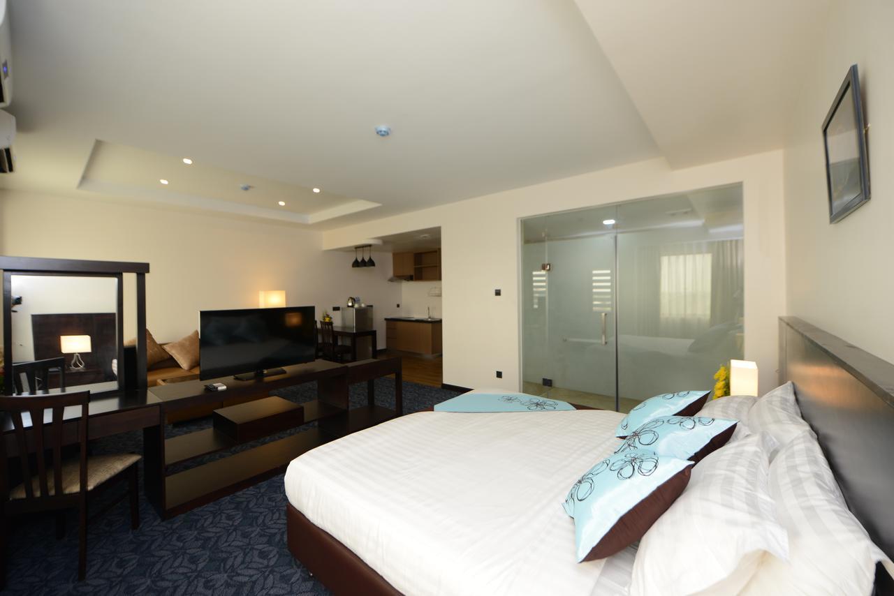 Hotel Lexus Yangon Luaran gambar