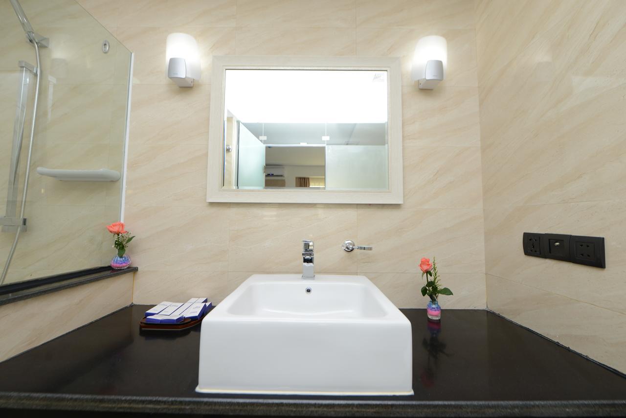 Hotel Lexus Yangon Luaran gambar