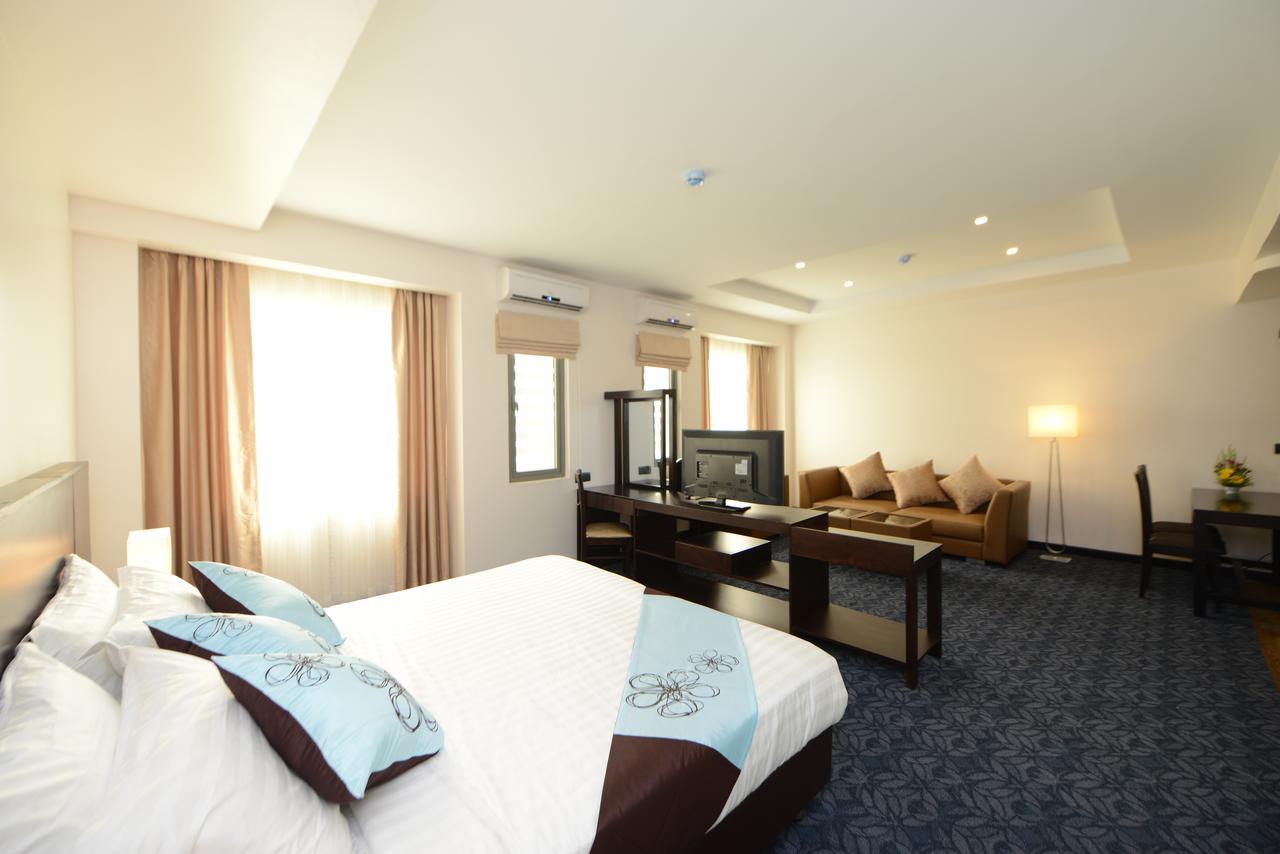 Hotel Lexus Yangon Luaran gambar