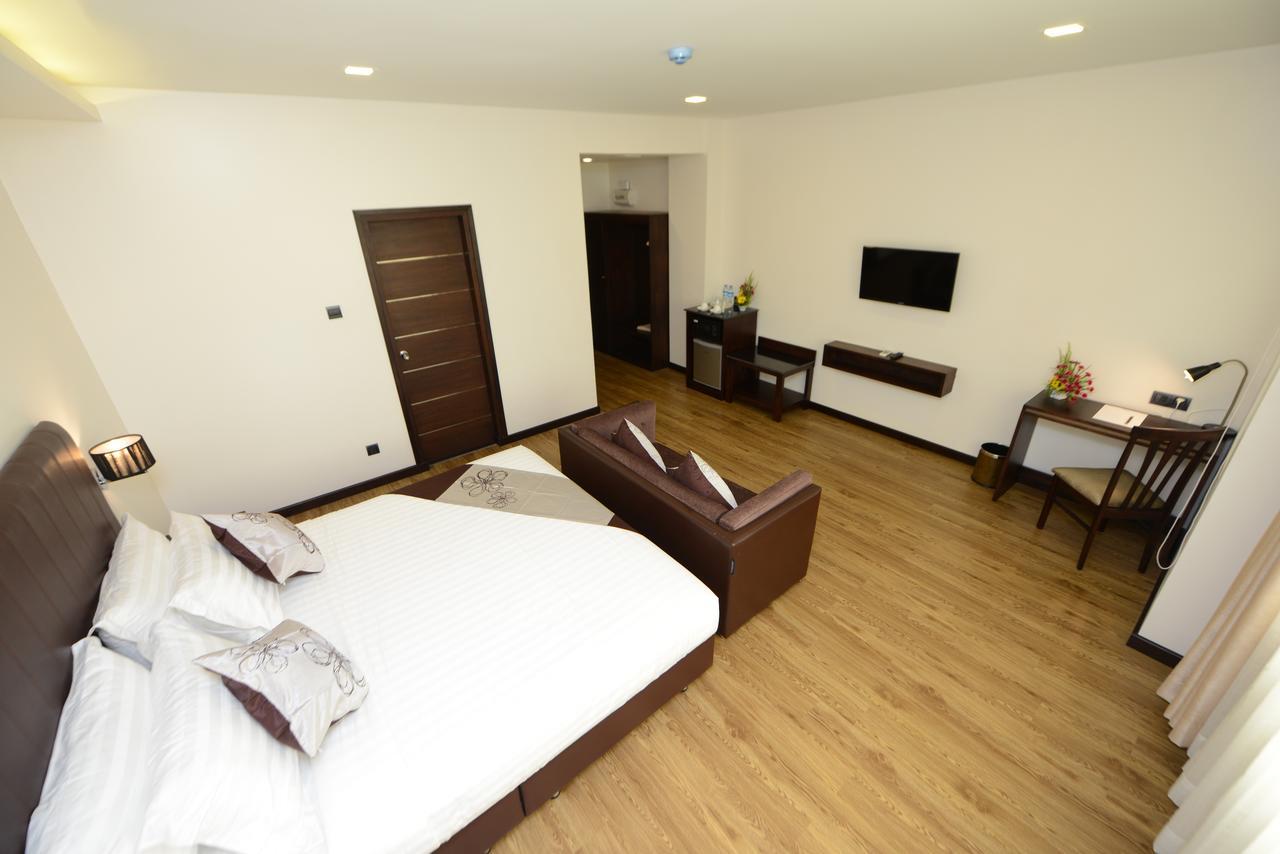 Hotel Lexus Yangon Luaran gambar
